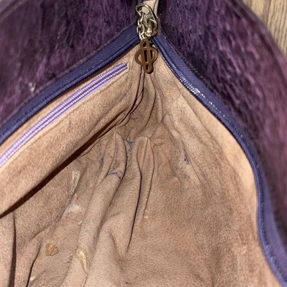 Purple Ostrich Texture Shoulder Bag adjustable‎ strap gold tone hardware - Picture 16 of 16